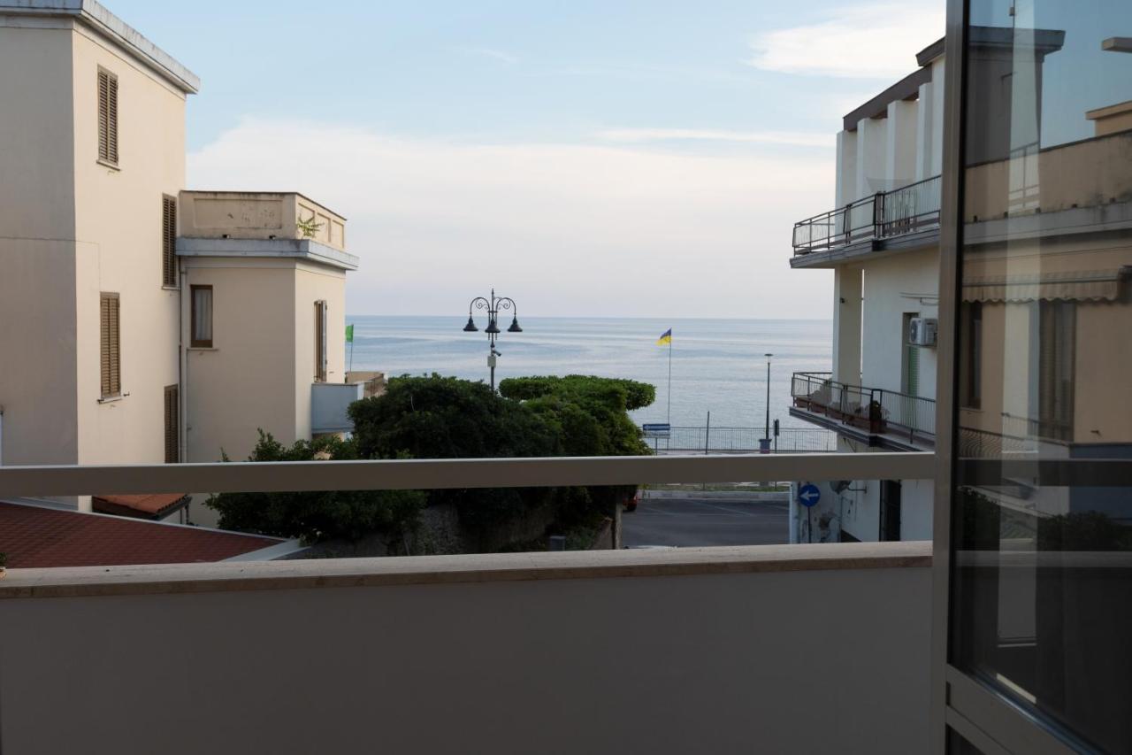B&B Lungomare Diamante Exterior foto